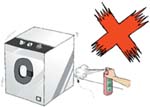 切勿在操作中的電器附近使用易燃化學物品，例如殺蟲水及天拿水等。