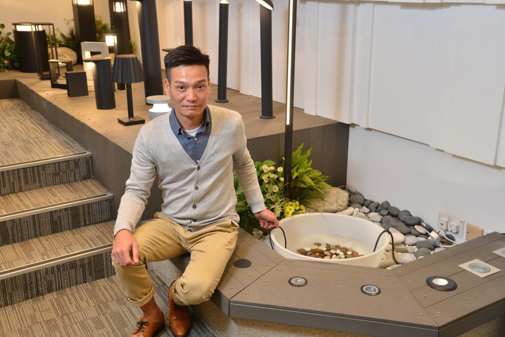 歷程照明有限公司 雷天龍