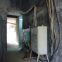 地盤的供電裝置