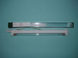 UV-C lamps (T5 Professional Lighting Products - model no. T5-8W)